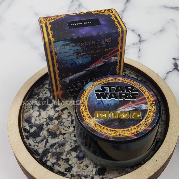Falcon NoirPat McGrath Limited Edition x Star Wars ChromaLuxe Pigment